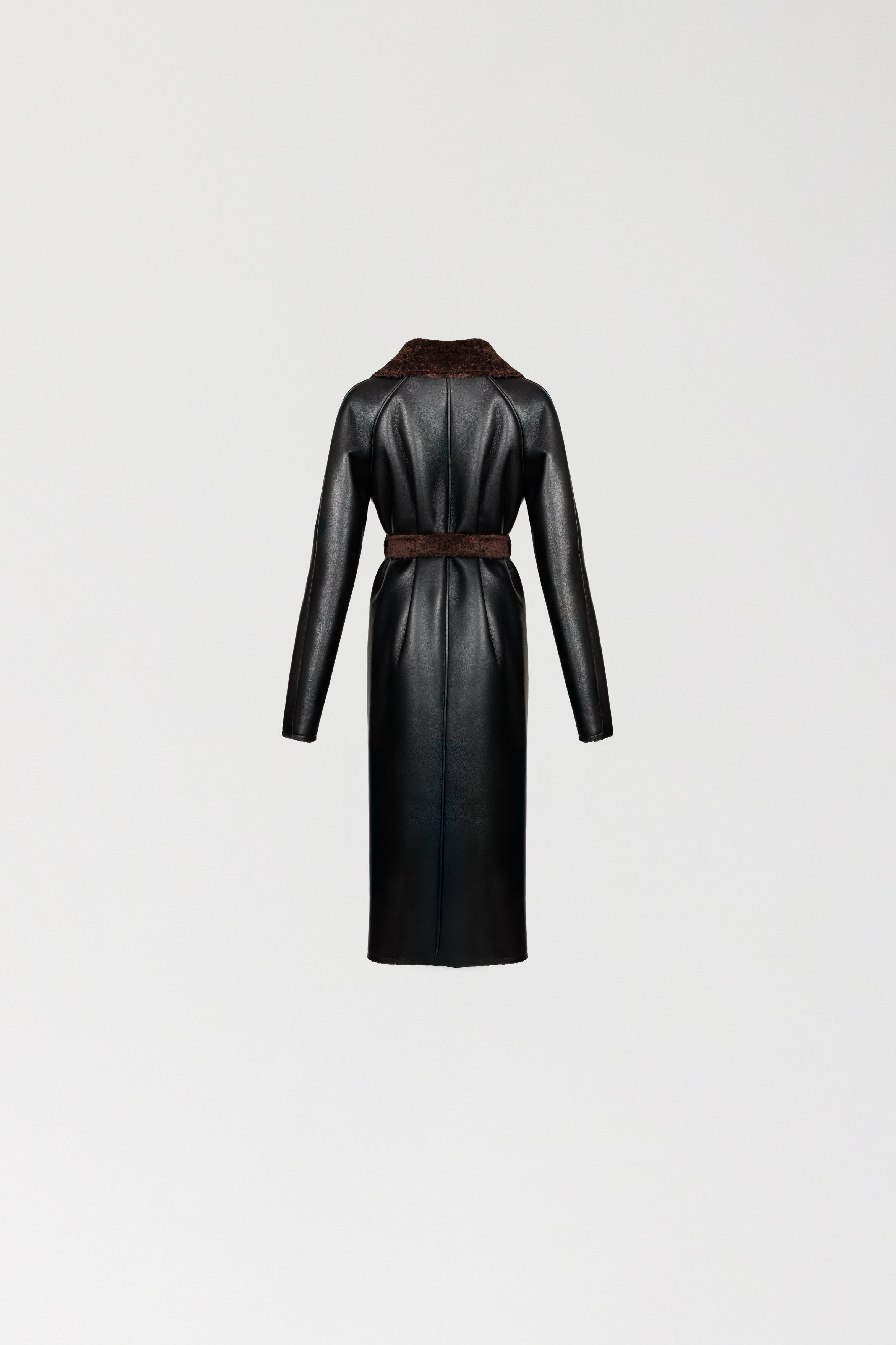 Kożuch z paskiem czarny z brązowym futrem