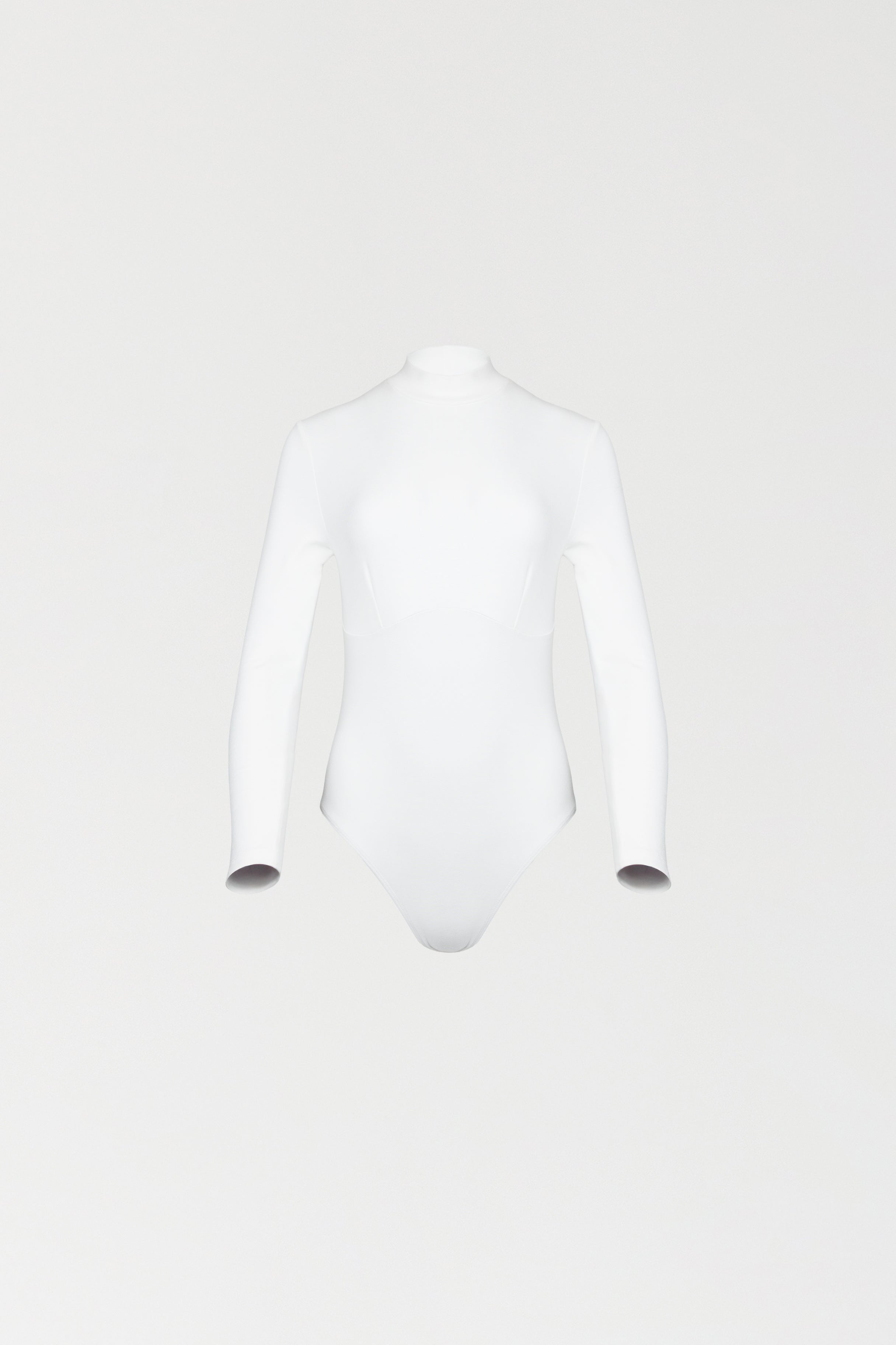 Body z wiskozy ze szwem modelującym